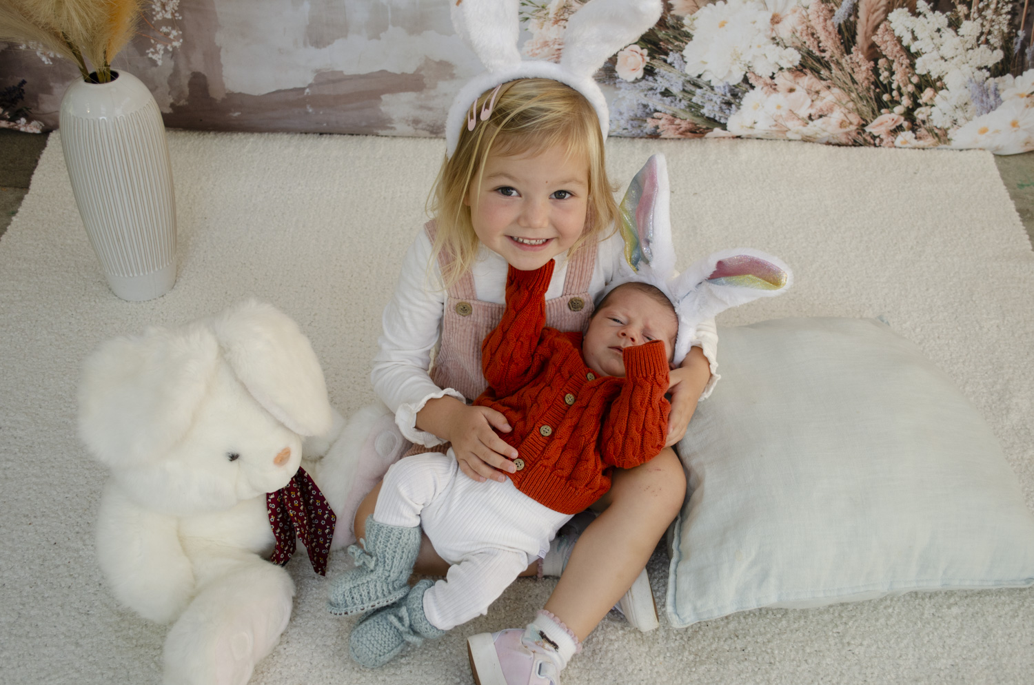 Easter bunny family photograph of two siblings. Taken by Te Awamutu, Waikato based photographer Donna Powell from Donna May Photography